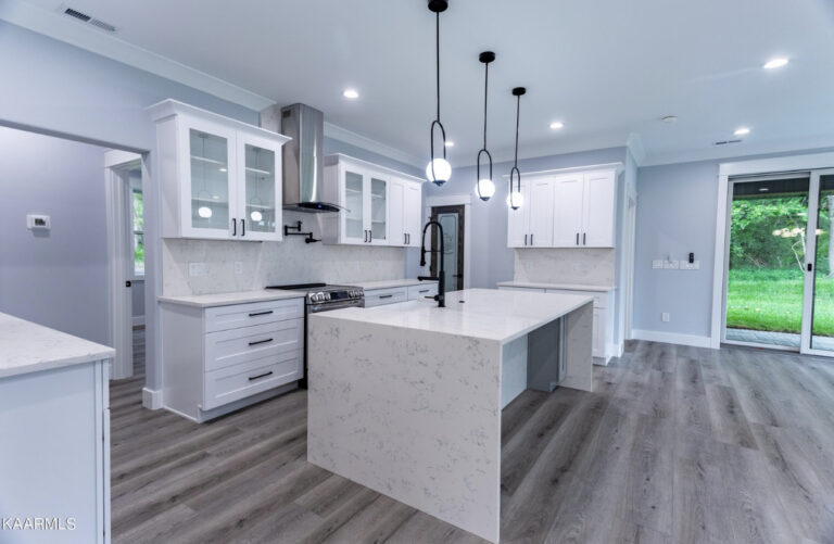 Kitchen Remodel project by Experience Construction in Knoxville, TN (photo 15)
